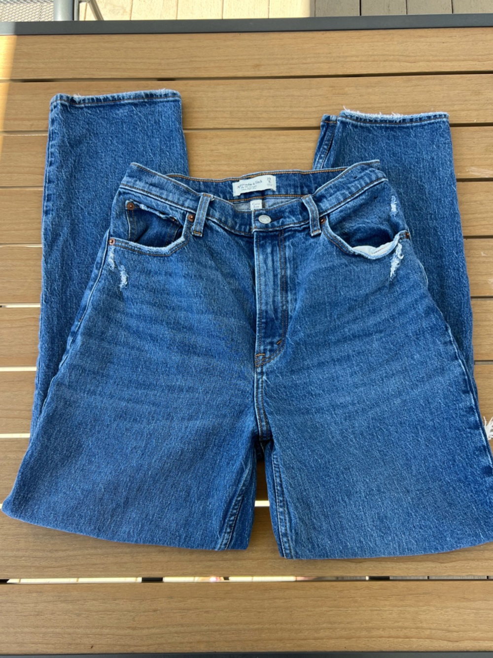 Abercrombie & Fitch Curve Love 90’s Straight Ultra High Rise Jeans Size 29/8R